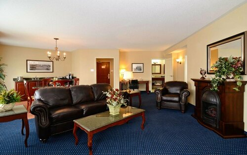Chateau Saint John Trademark Collection by Wyndham, Reserva ahora Hotel Saint John River Valley