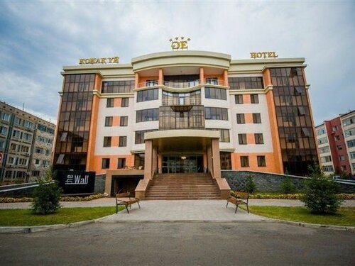 Отель Goldman Empire, Забронировать Отель Отели Астана с парковкой, Парковка