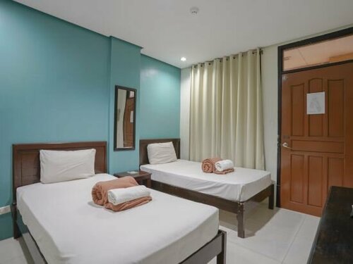 RedDoorz @ Arzo Hotel Grand Lodge, Varaa Hotelli Malate Metro Manila