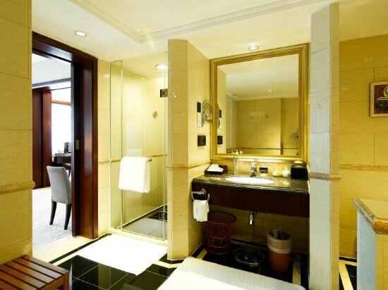 Grand International Hotel