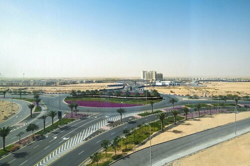 Staybridge Suites Dubai Al-Maktoum Airport by IHG, Забронировать Отель Dubai World Central Дубай