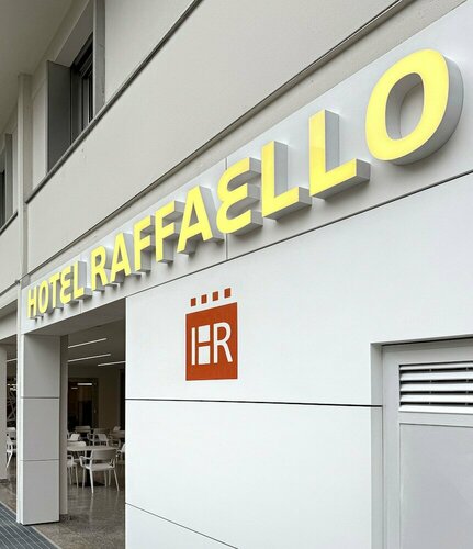 Hotel Raffaello, Забронировать Отель Кареджи-Рифреди Флоренция