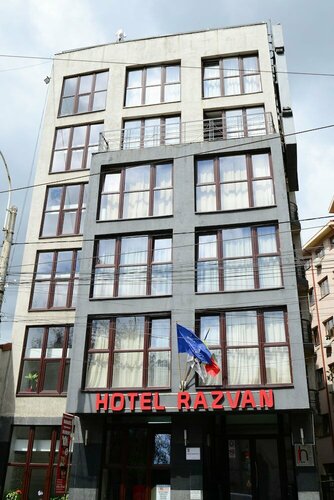 Hotel Razvan, Prenota Hotel Sector 3 