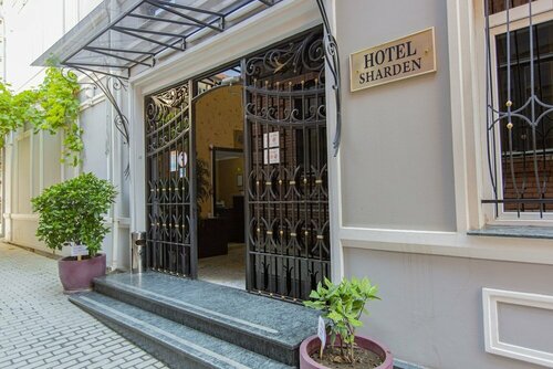 Sharden Hotel, Varaa Hotelli Hotellit Tbilisi pysäköinnillä, Pysäköinti