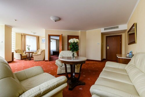 Hotel Boss, Забронировать Отель Вавер Варшава