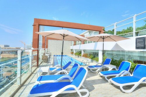 Morven Hotel Colombo, Забронировать Отель Отели Коломбо с бассейном, Бассейн