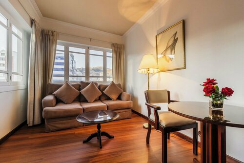 El Rey Palace Hotel, Забронировать Апарт-отель Отели Ла-Пас с парковкой, рядом с Станция канатной дороги Сопокачи, Парковка