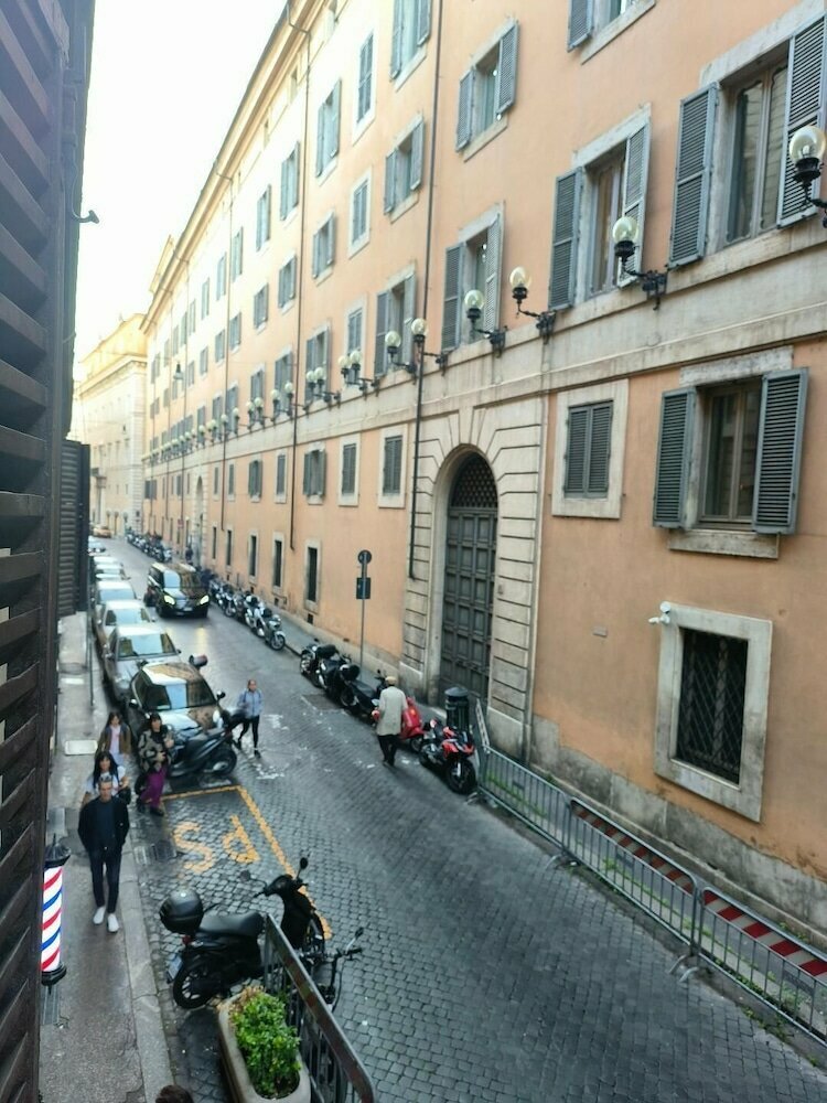 Suite Pantheon Apartment with Jacuzzi