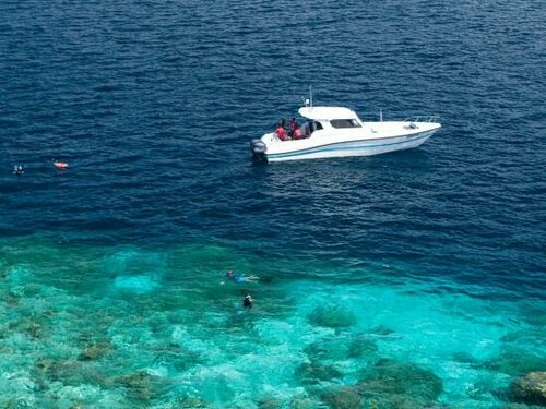 h78 Guraidhoo, Забронировать Отель Отели Атолла Каафу с бассейном, Бассейн