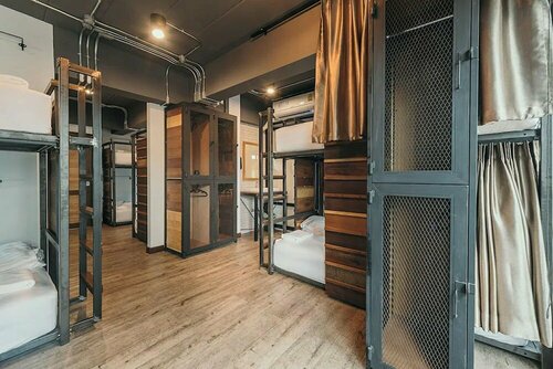 33 Poshtel, Забронировать Отель Отели Чиангмай с бассейном, рядом с Chiang Mai Gate Market, Бассейн