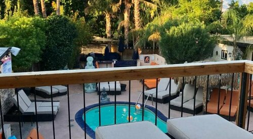 Sea Mountain Nude Resort & Spa Hotel, Забронировать Курортный отель Дезерт-Хот-Спрингс Palm Springs Metropolitan Area
