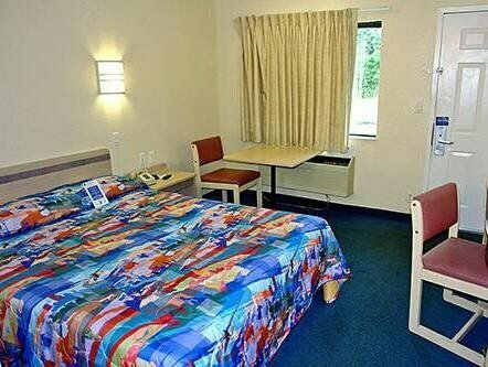 Motel 6