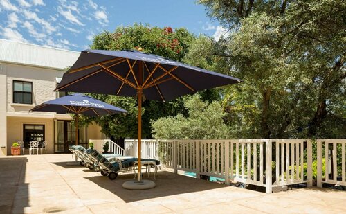 Protea Hotel by Marriott Dorpshuis & Spa Stellenbosch, Забронировать Курортный отель СПА-отели Стелленбос, рядом с The Red Teapot Gallery, SPA-услуги