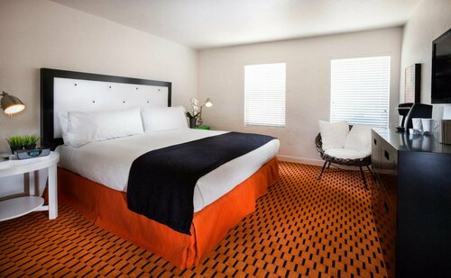 Calistoga Motor Lodge and Spa, Забронировать Курортный отель Калистога Винная долина Напа, рядом с Ярмарки Napa County Fairgrounds