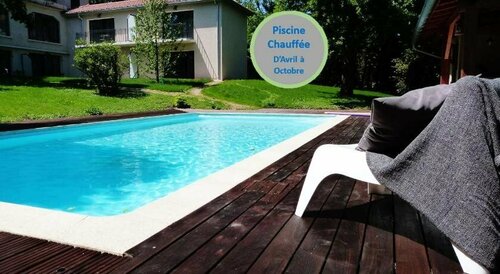Ecully Loft, Book Hotel Hoteller i Rhône-Alps med parkering, Parkering