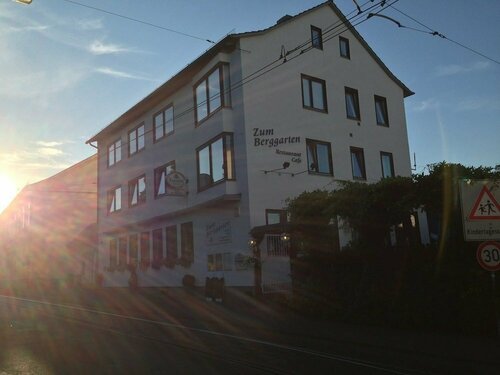 Hotel Zum Berggarten, Забронировать Отель Отели Kirchditmold 3 звезды, 3*