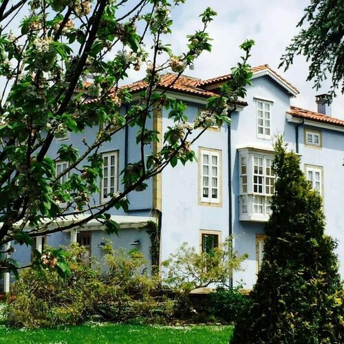 La Casona Azul, Book Bed and Breakfast Liano Kantabrien
