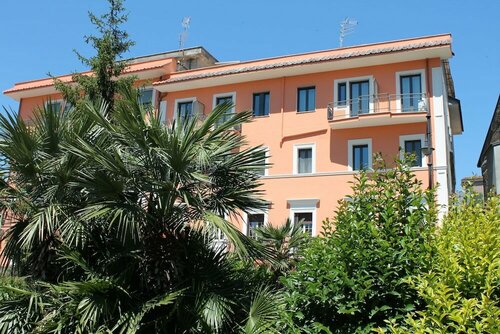 Hotel La Villa, Book Hotel 3-stjernede hoteller i Lazio, 3*