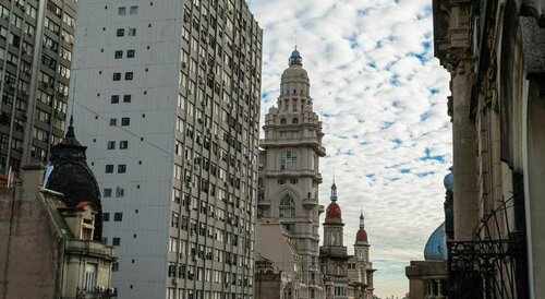 Milhouse Avenue, Prenota Ostello Montserrat Buenos Aires