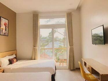 Nature Hotel - Luong The Vinh, Забронировать Отель Отели Далата 3 звезды, рядом с Yersin Park Da Lat, 3*