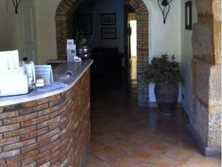 Hotel Antica Foresteria Catalana, Забронировать Отель Агридженто Agrigento Area, рядом с Teatro Luigi Pirandello