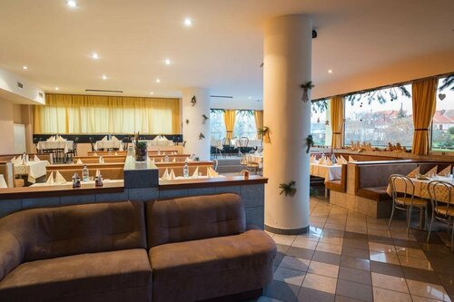 Hotel Diana, Đặt Khách sạn Khách sạn ở Trenčiansky kraj bao gồm bữa sáng, Bữa sáng