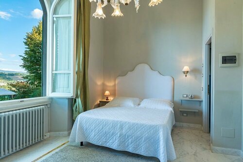 Relais Villa Al Vento, Забронировать Вилла Отели Инчиза-ин-Валь-д'Арно с парковкой, Парковка