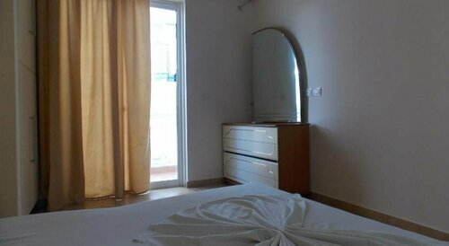 Erdano Hotel, Đặt Khách sạn Sarandë Vlorë County