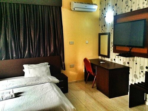 The 09 Club House Lounge And Suites, Prenota Hotel Hotel a Bwari con parcheggio, Parcheggio