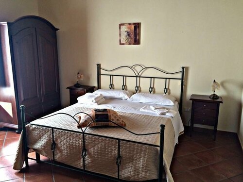 Agriturismo Le Chiatre, Забронировать Отель Отели в центре Паола, в центре