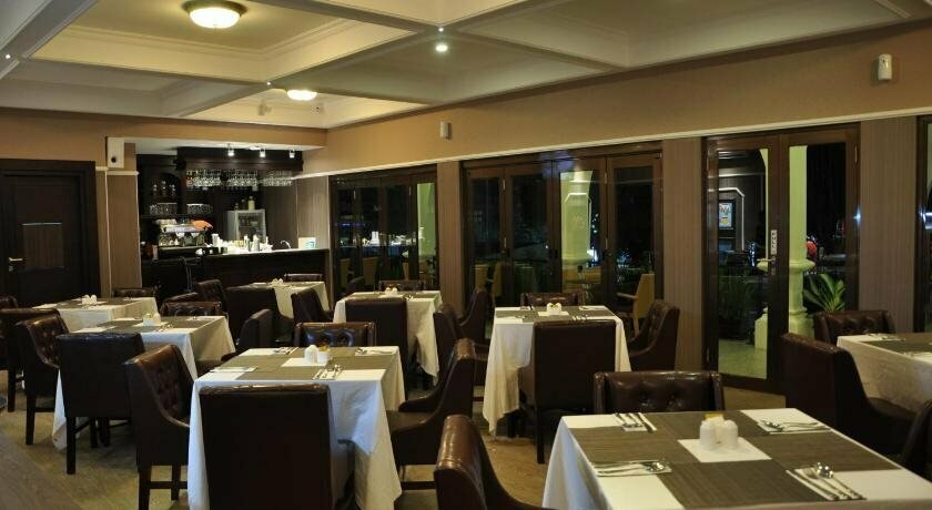 Casa de Wanea Hotel and Resto