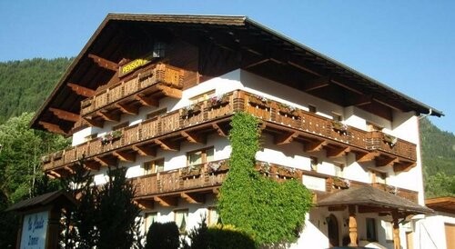 Pension Appartements Via Claudia, Забронировать Отель Отели Лермос с завтраком, рядом с Грубигальмбан, Завтраки