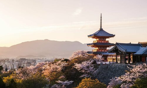 Courtyard by Marriott Kyoto Shijo Karasuma, Забронировать Отель Отели Киото 3 звезды, рядом с Железнодорожная станция Карасума, 3*