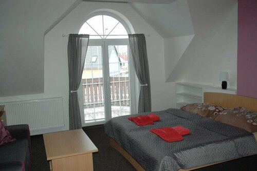 Hotel Aldo, Забронировать Отель Отели Haná с парковкой, Парковка