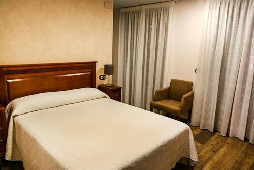 hostal Saint James Way, Book Pension  