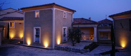Les Carriers Maison D'hôtes, Book Bed and Breakfast Hoteller i Rhône-Alps med parkering, Parkering