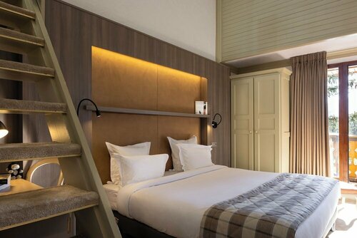 Hôtel Courcheneige, Забронировать Отель Куршевель Три Долины, рядом с Горнолыжный подъемник Гранд Комб