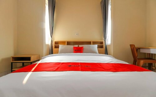 RedDoorz @ Cilandak Barat, Book Hotel Hotels in Jakarta Province with Parking, Parking
