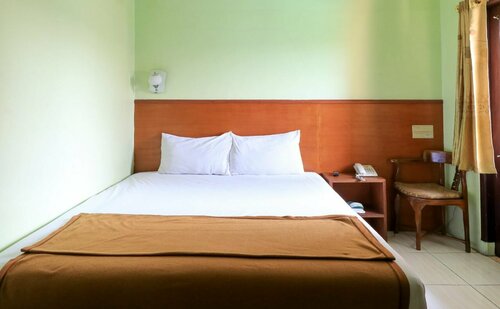 Hotel Prisma, Réserver Hôtel Waru Java oriental