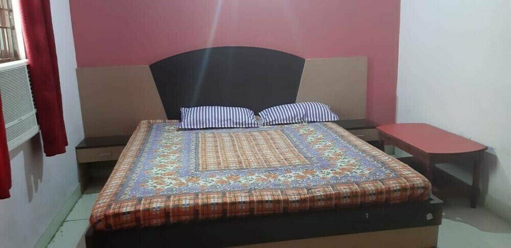 Puri Dham Hotel