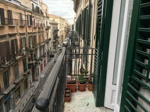 FraLePorte B&B, Book Bed and Breakfast La Kalsa Palermo