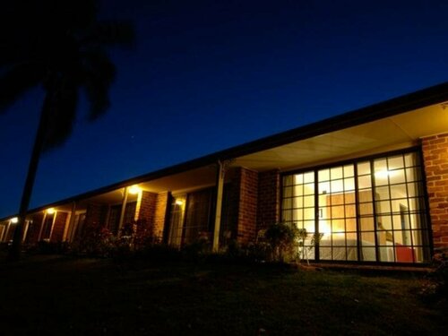 Lakeside Lodge Motel, Reserva ahora Motel Lismore Byron Bay Hinterland
