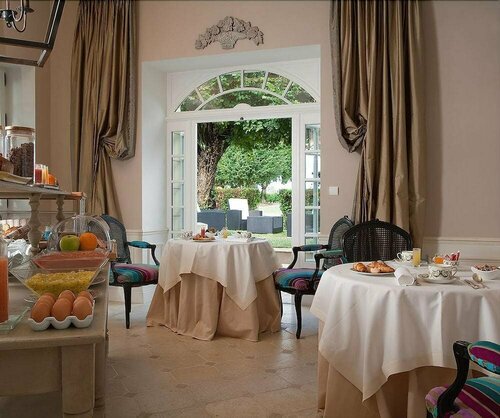 Manoir De Restigne, Varaa Hotelli Restigne Indre et Loire
