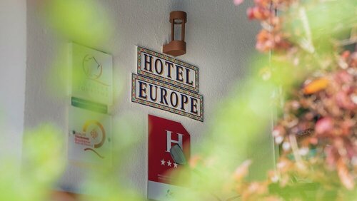 Hotel Europe, Забронировать Отель Ла-Гранд-Мот Камарг