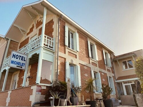 Hôtel Michelet Plage, Book Hotel Hotels in Medoc with Breakfast, Breakfasts