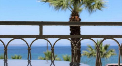 Nireus Hotel, Забронировать Отель Отели периферийной единицы Северных Афины с бассейном, Бассейн
