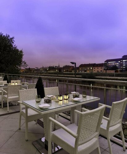 DoubleTree by Hilton Oradea, Rezervovat Hotel Oradea Bihor