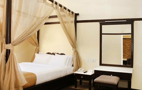 Kodai Resort Hotel, Kodaikanal, Забронировать Курортный отель Кодайканал штат Тамилнад, рядом с Пешеходная тропа Коакерс-Уолк