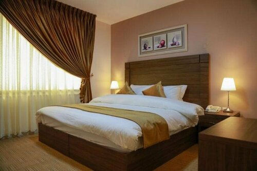 Rawa Luxury Hotel Suites, Забронировать Отель Отели Провинции Аммана с парковкой, Парковка
