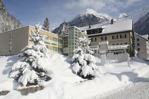 Hotel Weisses Roessli, Reserva ahora Hotel Hoteles en Uri con aparcamiento, Aparcamiento